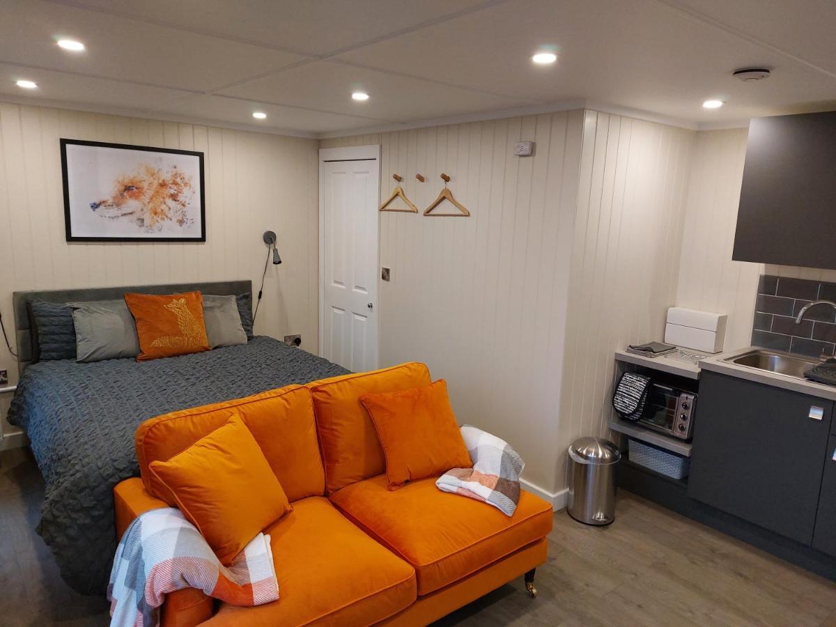 The Den - Modern Cabin With Wood Burning Stove Ludchurch ภายนอก รูปภาพ