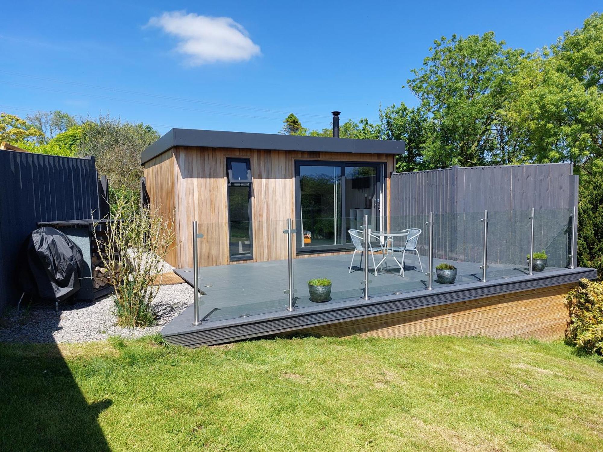 The Den - Modern Cabin With Wood Burning Stove Ludchurch ภายนอก รูปภาพ